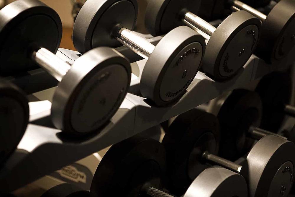 The Athenaeum Hotel & Residences Лондон Екстериор снимка Dumbbells