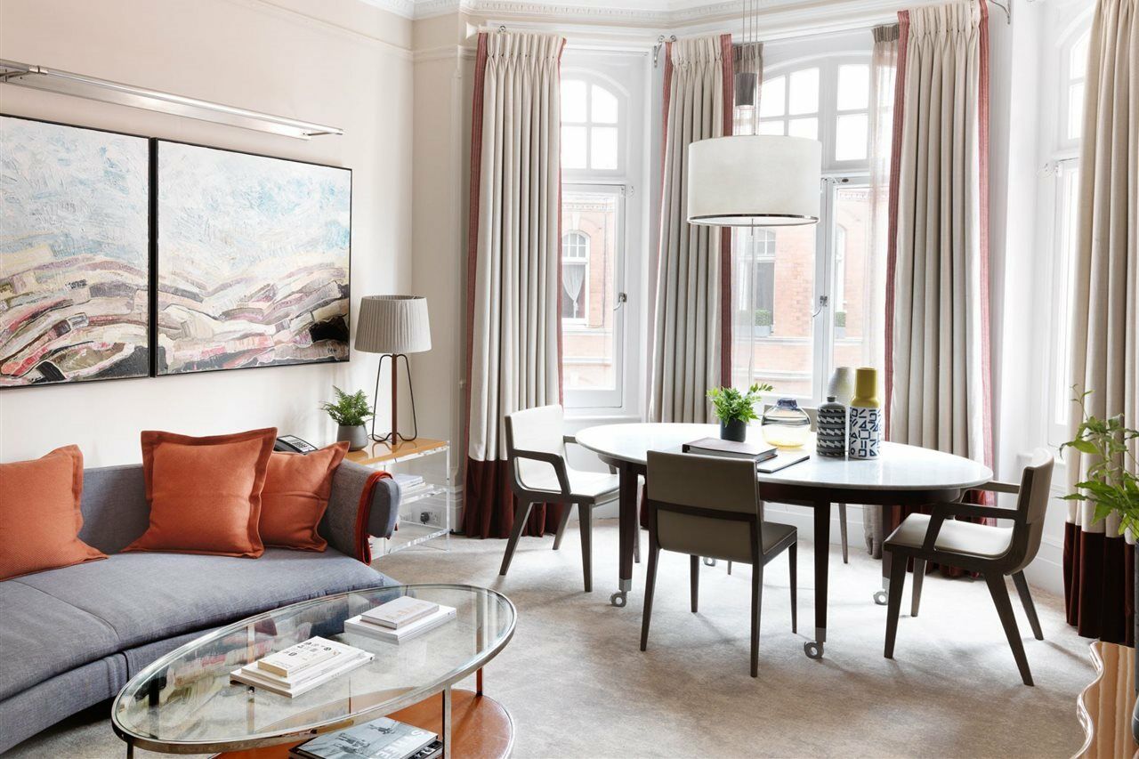 The Athenaeum Hotel & Residences Лондон Екстериор снимка Interior of a typical apartment